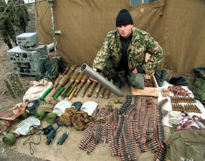 Торгаши оружием и боеприпасами из 25-й бригады ВСУ Политика